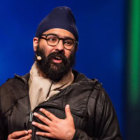 Cloud phone system with global VoIP services for business flexibility.